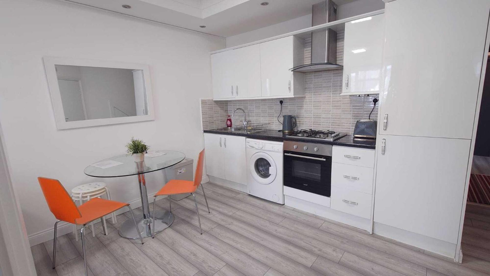 לונדון Kings Central Apartments In Kings Cross מראה חיצוני תמונה